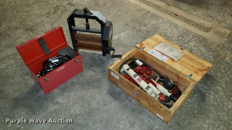 image for item DF3460 Tools