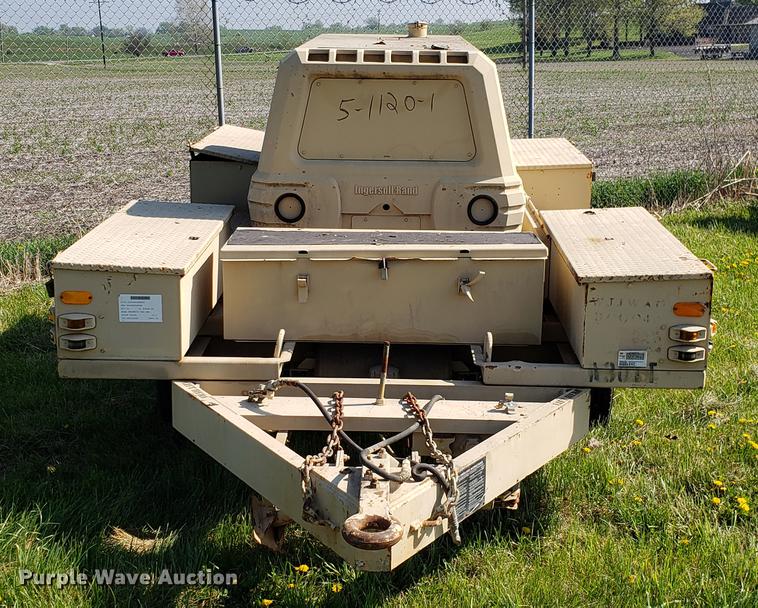 image for item DF3463 Ingersoll Rand P260 air compressor