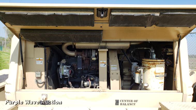 image for item DF3463 Ingersoll Rand P260 air compressor