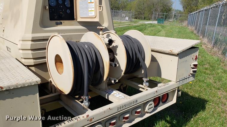 image for item DF3463 Ingersoll Rand P260 air compressor