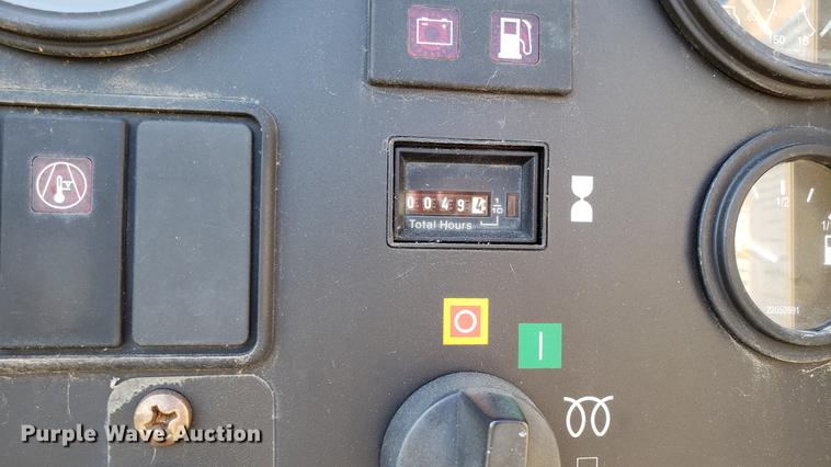 image for item DF3463 Ingersoll Rand P260 air compressor