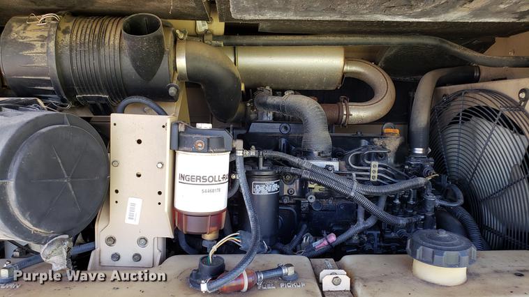 image for item DF3463 Ingersoll Rand P260 air compressor