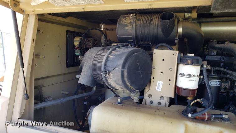 image for item DF3463 Ingersoll Rand P260 air compressor