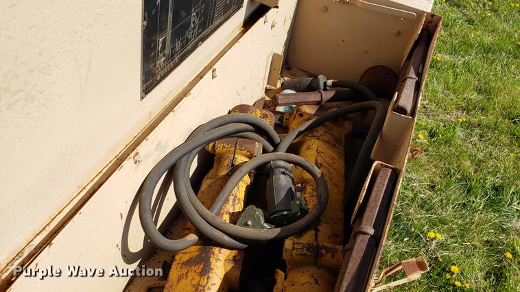 image for item DF3463 Ingersoll Rand P260 air compressor