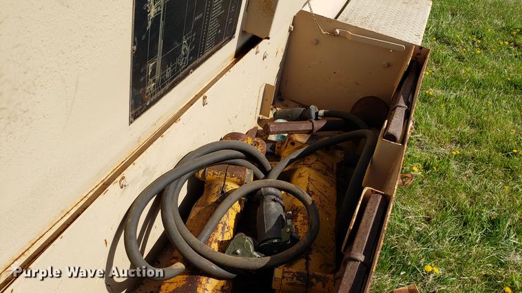 image for item DF3463 Ingersoll Rand P260 air compressor