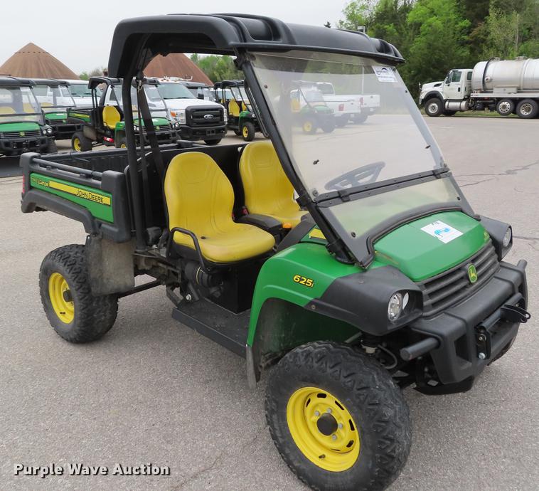 image for item DF7706 2012 John Deere 625i Gator utility vehicle