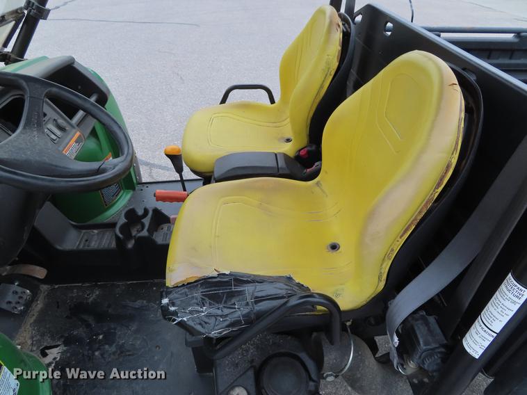 image for item DF7706 2012 John Deere 625i Gator utility vehicle