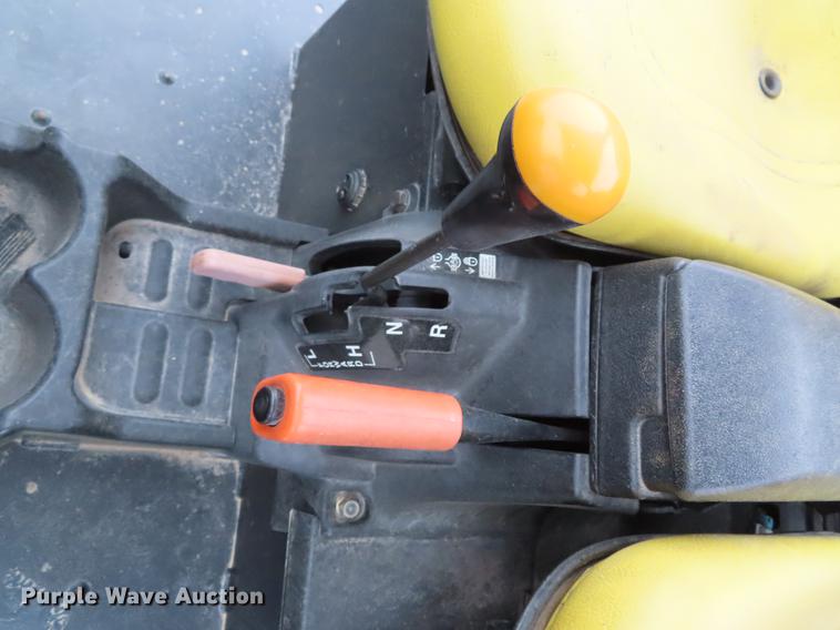 image for item DF7706 2012 John Deere 625i Gator utility vehicle