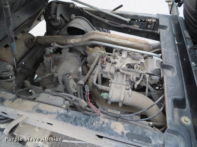 image for item DF7706 2012 John Deere 625i Gator utility vehicle