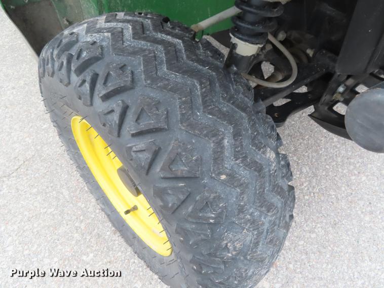 image for item DF7706 2012 John Deere 625i Gator utility vehicle