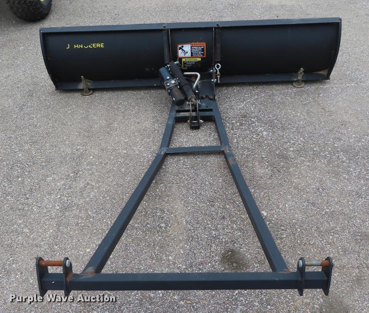 image for item DF7706 2012 John Deere 625i Gator utility vehicle