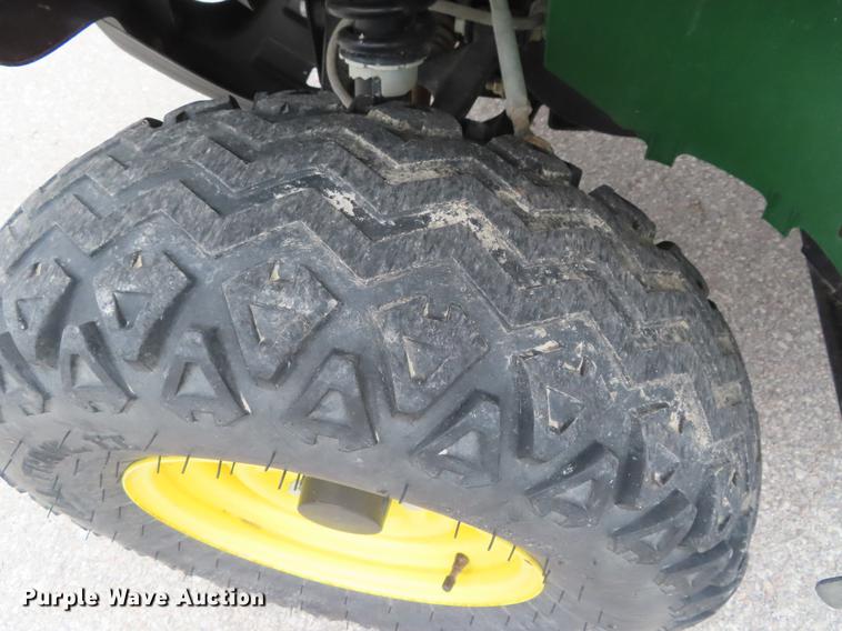image for item DF7706 2012 John Deere 625i Gator utility vehicle