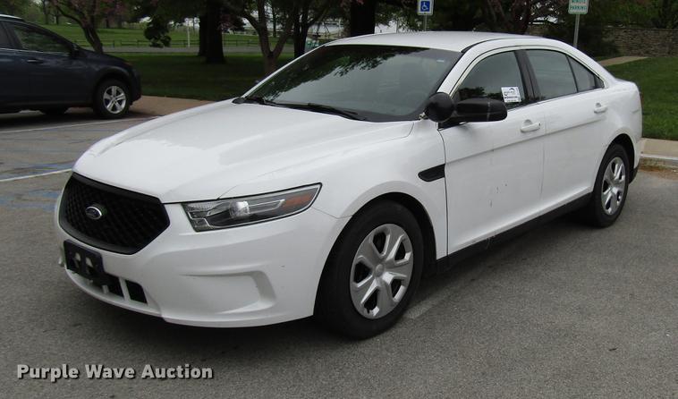 image for item DF7998 2015 Ford Taurus Police Interceptor