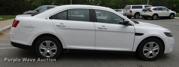 image for item DF7998 2015 Ford Taurus Police Interceptor
