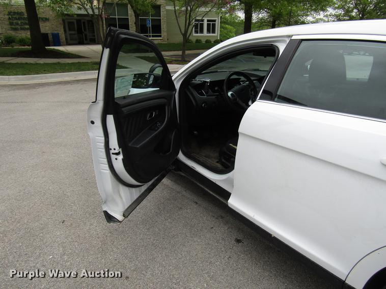 image for item DF7998 2015 Ford Taurus Police Interceptor