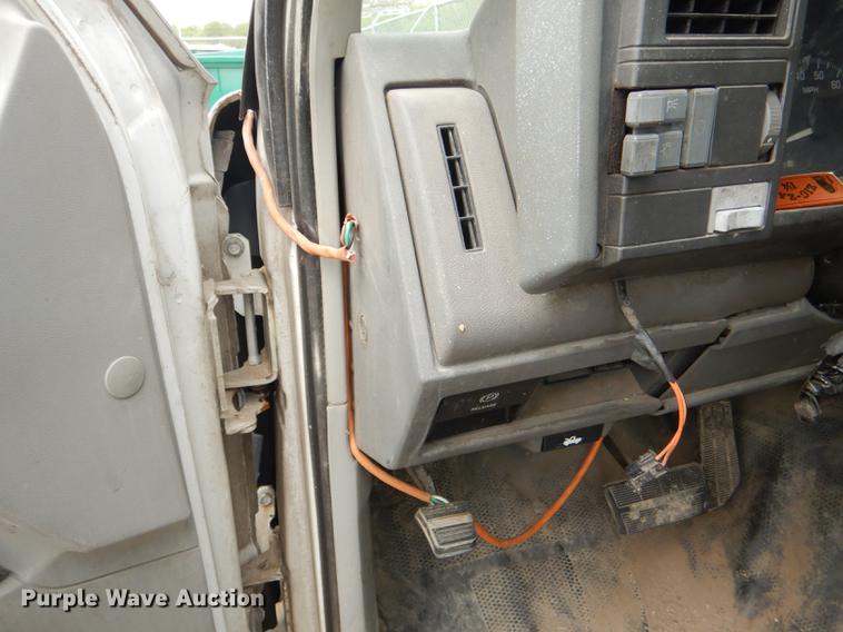 image for item DG0934 1994 GMC Sierra C1500 pickup truck