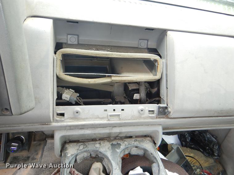 image for item DG0934 1994 GMC Sierra C1500 pickup truck