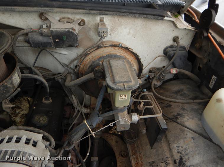 image for item DG0934 1994 GMC Sierra C1500 pickup truck