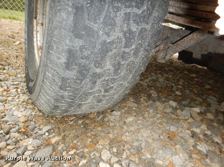 image for item DG0934 1994 GMC Sierra C1500 pickup truck