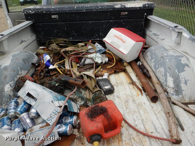 image for item DG0934 1994 GMC Sierra C1500 pickup truck