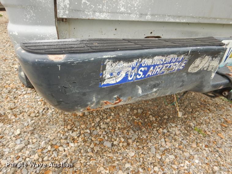 image for item DG0934 1994 GMC Sierra C1500 pickup truck