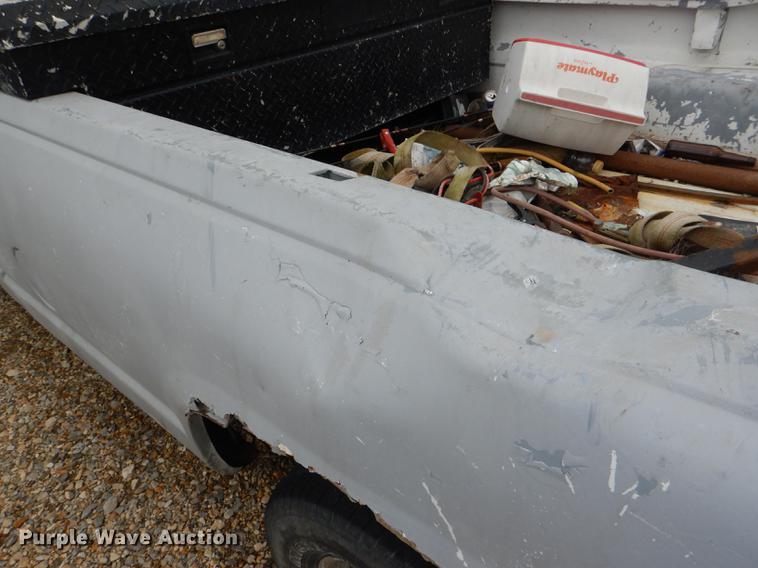 image for item DG0934 1994 GMC Sierra C1500 pickup truck