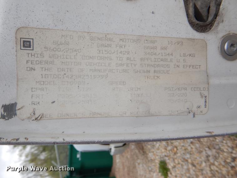 image for item DG0934 1994 GMC Sierra C1500 pickup truck