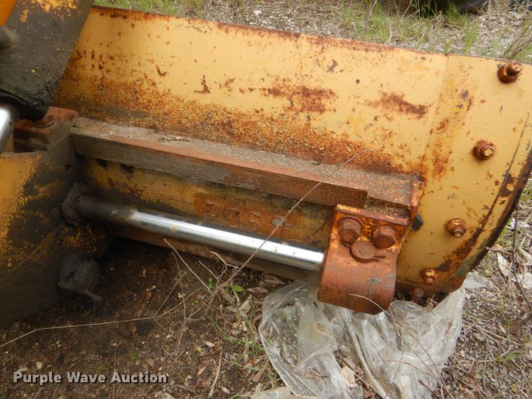 image for item DG0971 1978 John Deere 570A motor grader