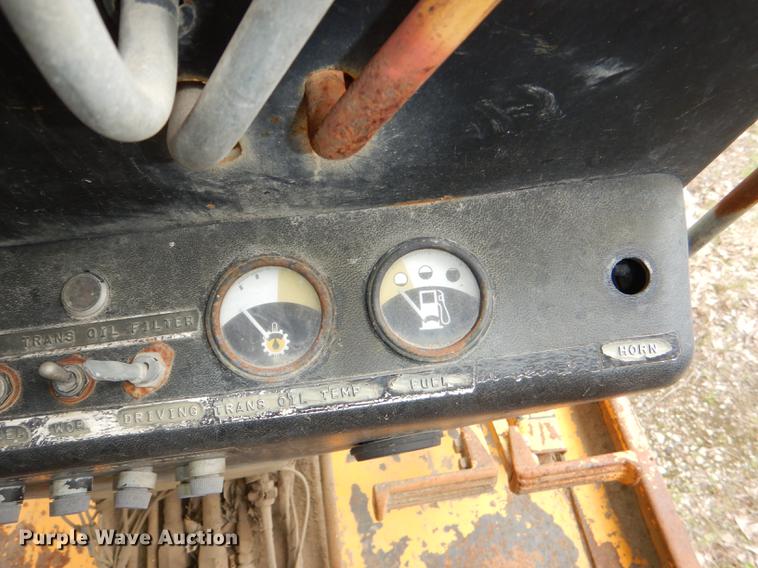 image for item DG0971 1978 John Deere 570A motor grader