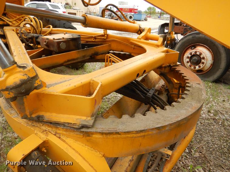 image for item DG0971 1978 John Deere 570A motor grader