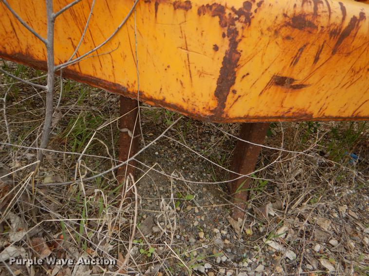 image for item DG0971 1978 John Deere 570A motor grader