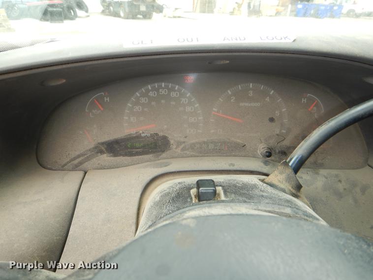 image for item DG0972 2000 Ford F150 XLT SuperCab pickup truck