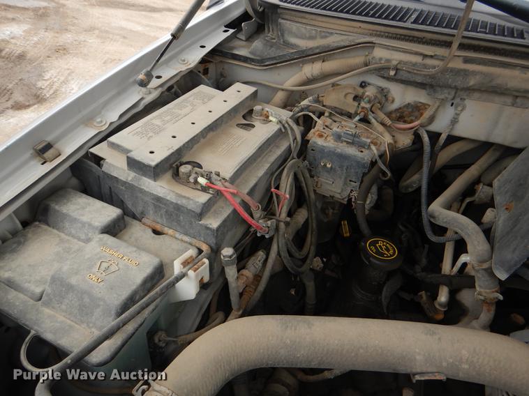 image for item DG0972 2000 Ford F150 XLT SuperCab pickup truck