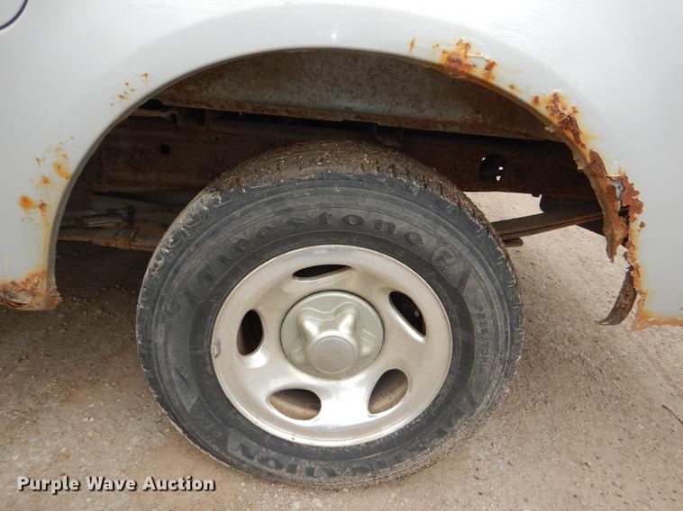 image for item DG0972 2000 Ford F150 XLT SuperCab pickup truck