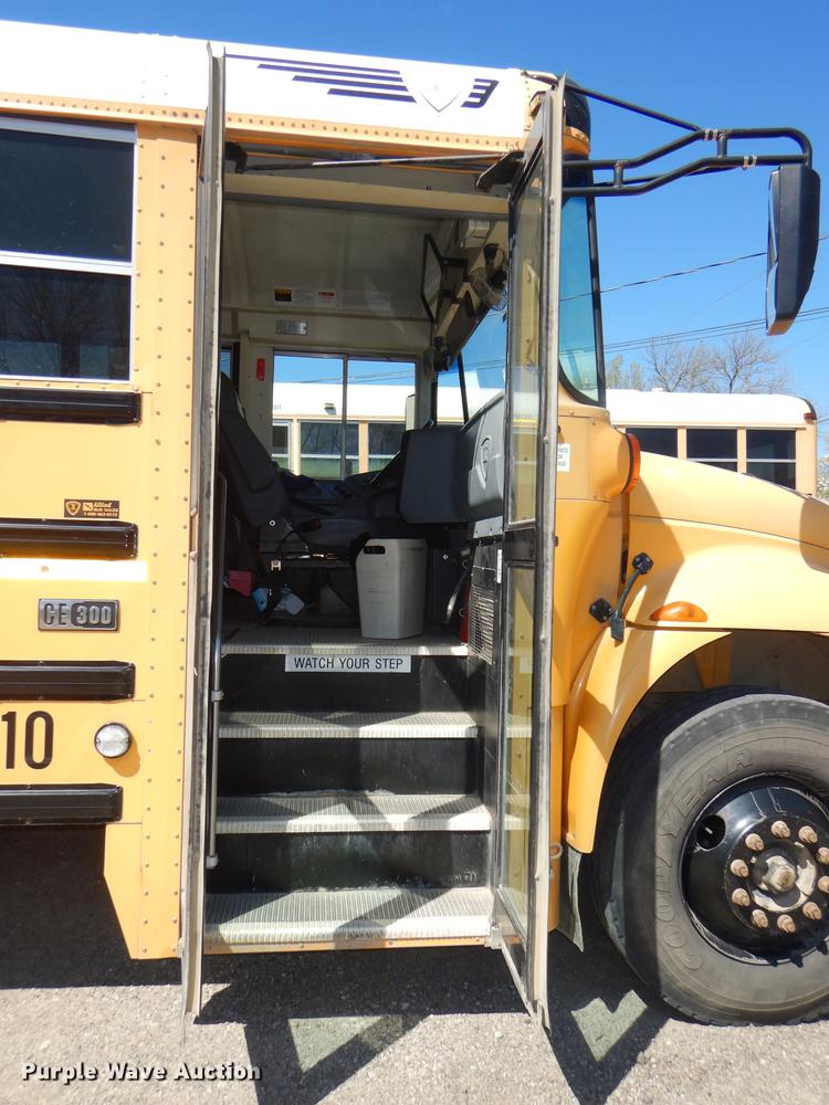 image for item DG0980 2008 International CE 300 school bus