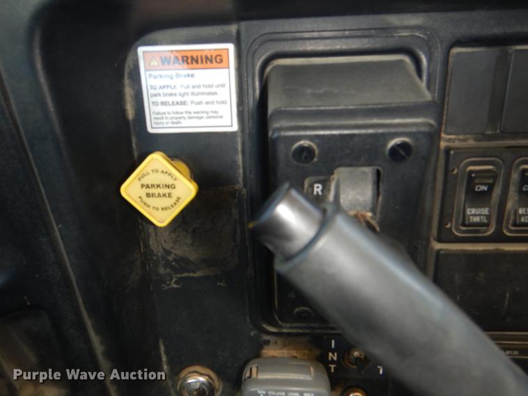 image for item DG0980 2008 International CE 300 school bus