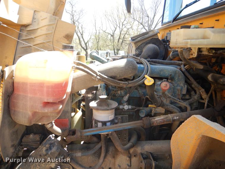 image for item DG0980 2008 International CE 300 school bus