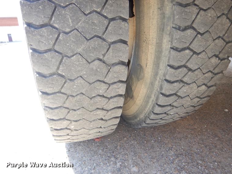 image for item DG0980 2008 International CE 300 school bus