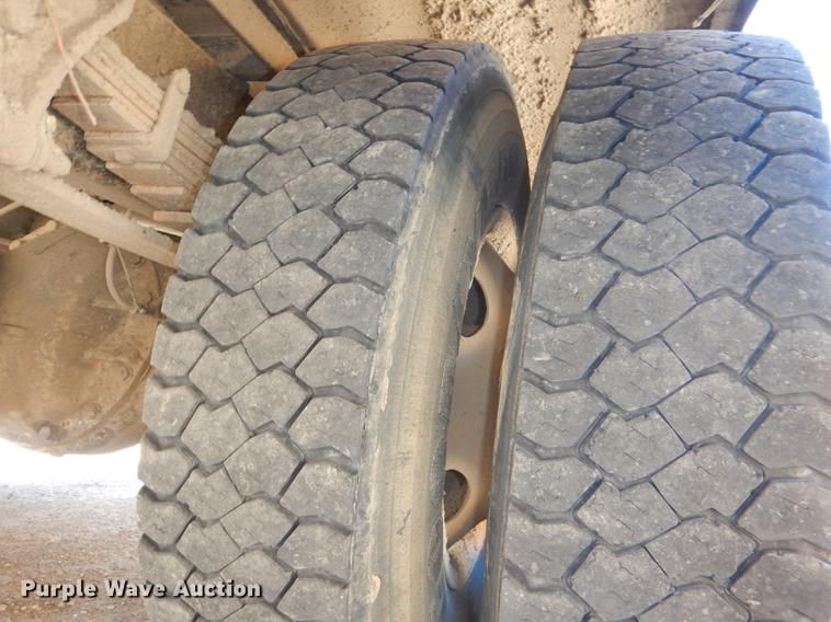 image for item DG0980 2008 International CE 300 school bus