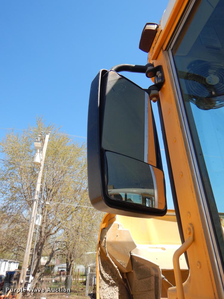 image for item DG0980 2008 International CE 300 school bus