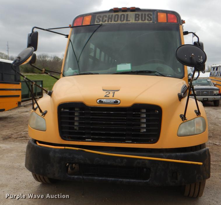 image for item DG0995 2006 Freightliner B2 Thomas school bus