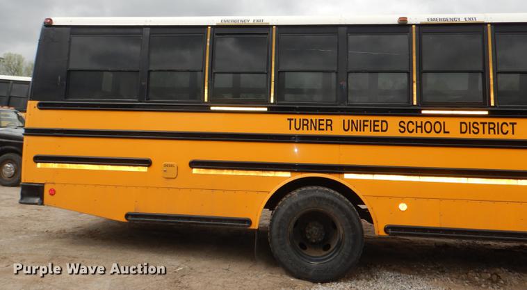 image for item DG0995 2006 Freightliner B2 Thomas school bus