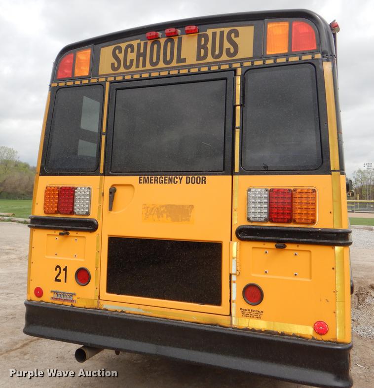 image for item DG0995 2006 Freightliner B2 Thomas school bus