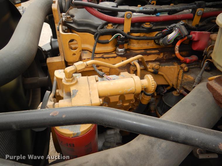 image for item DG0995 2006 Freightliner B2 Thomas school bus