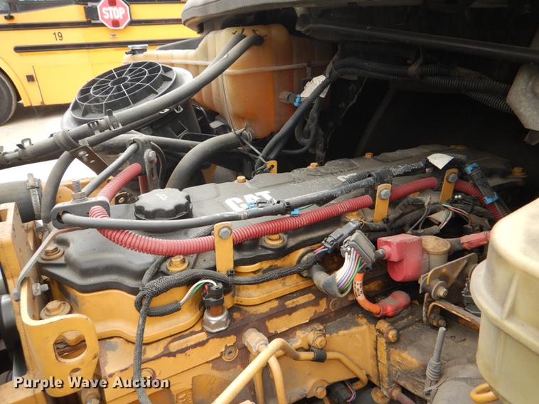 image for item DG0995 2006 Freightliner B2 Thomas school bus