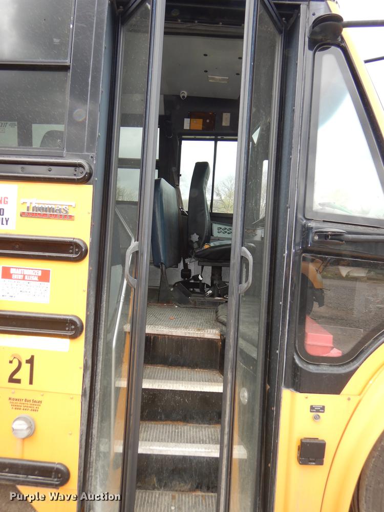 image for item DG0995 2006 Freightliner B2 Thomas school bus