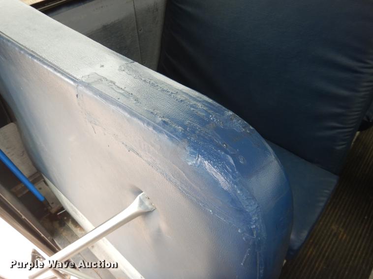 image for item DG0995 2006 Freightliner B2 Thomas school bus