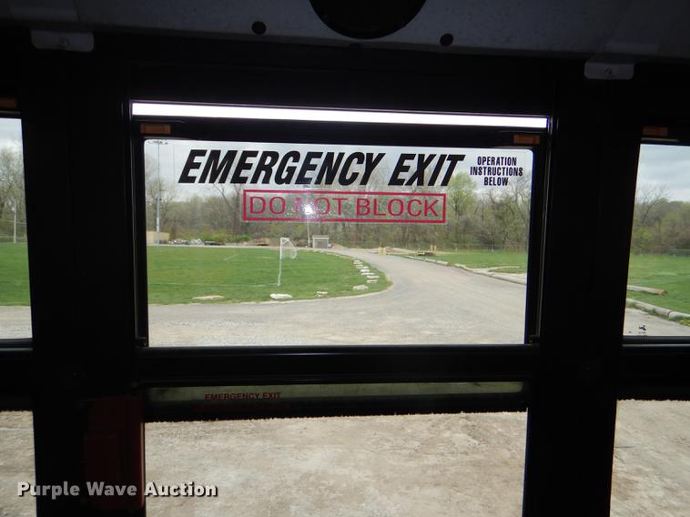 image for item DG0995 2006 Freightliner B2 Thomas school bus