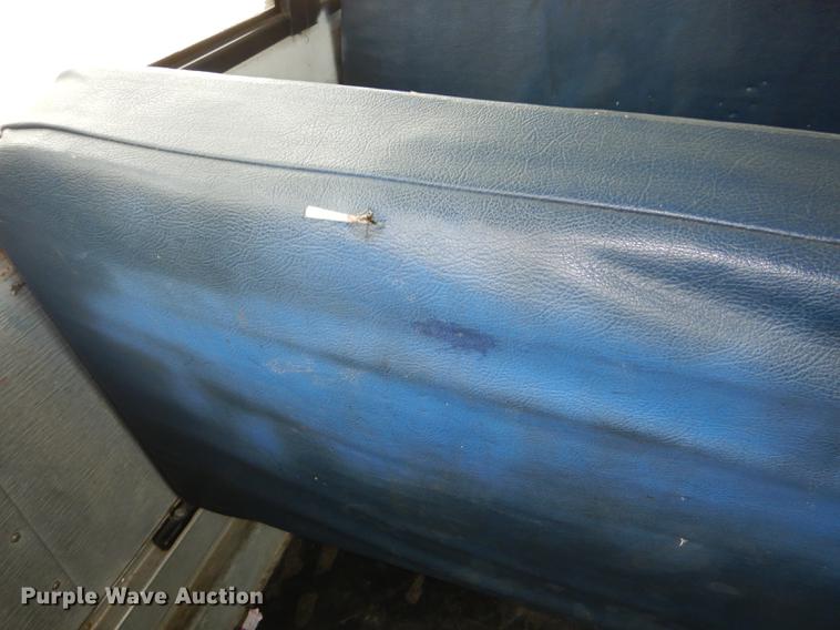 image for item DG0995 2006 Freightliner B2 Thomas school bus