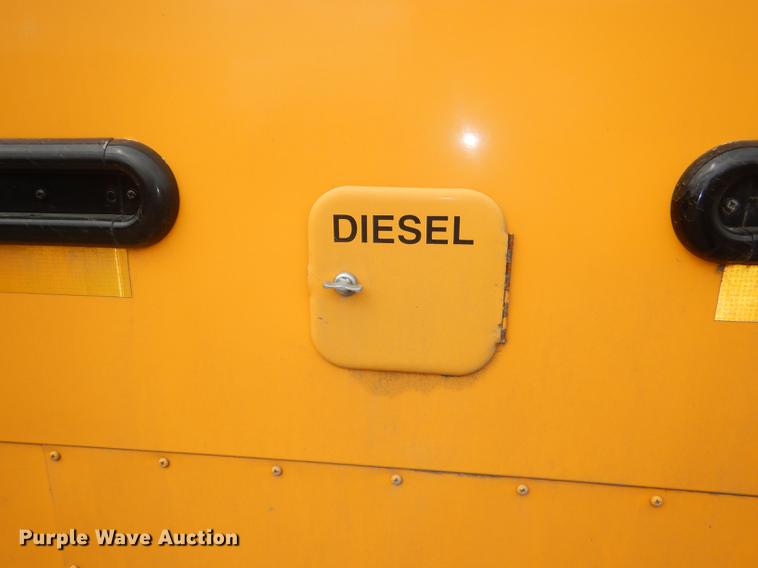 image for item DG0995 2006 Freightliner B2 Thomas school bus